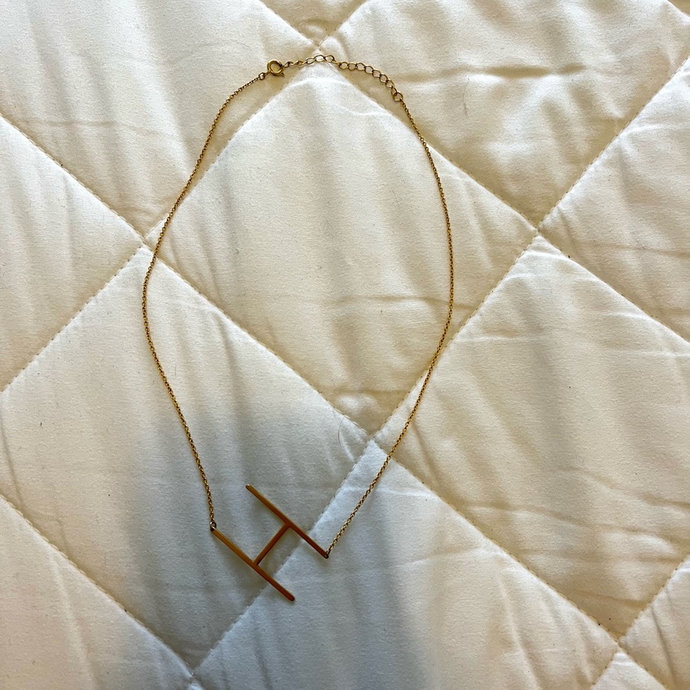 anthropologie slanted H initial necklace